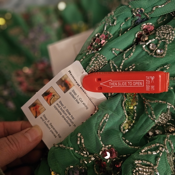 MAC DUGGAL Hand Beaded Floral Spaghetti Straps Gown Dress Size 10 - Picture 5 of 8